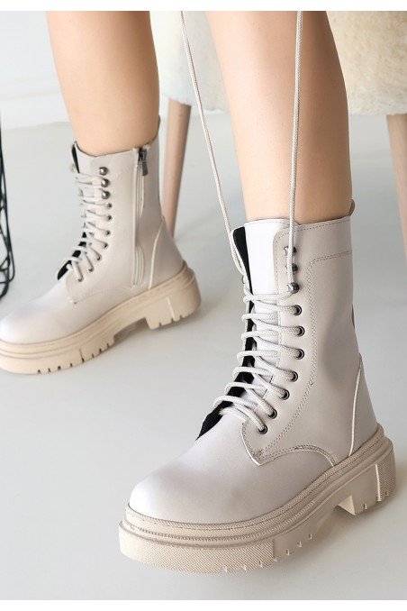 Caxa Bej Cilt Bağcıklı Bot