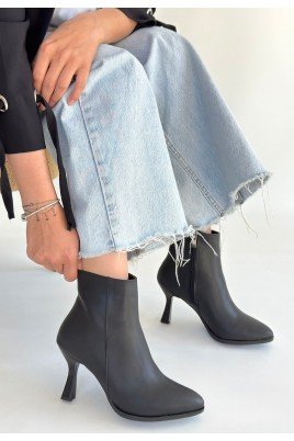 Kadın Topuklu Bot Siyah Cilt Şık Kısa Bot Günlük & Özel Gün