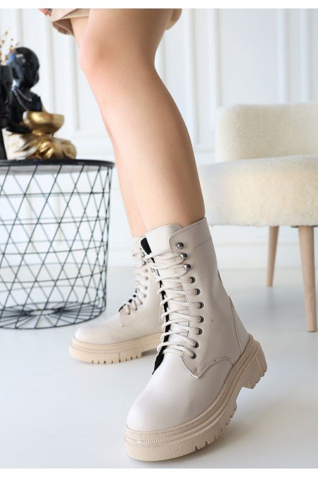 Caxa Bej Cilt Bağcıklı Bot