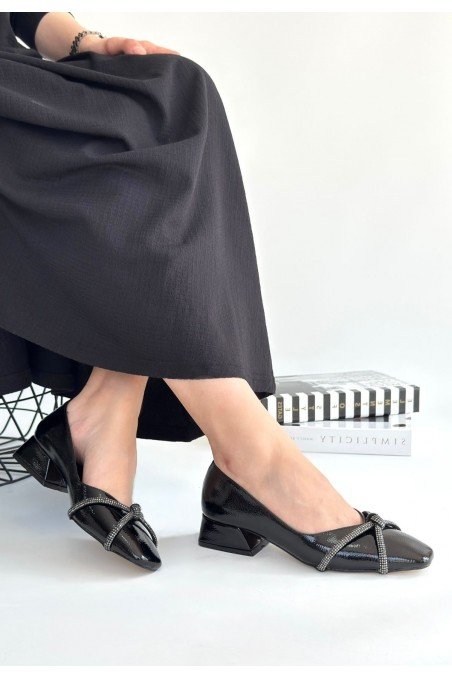 Pety Siyah Rugan Topuklu Ayakkabı