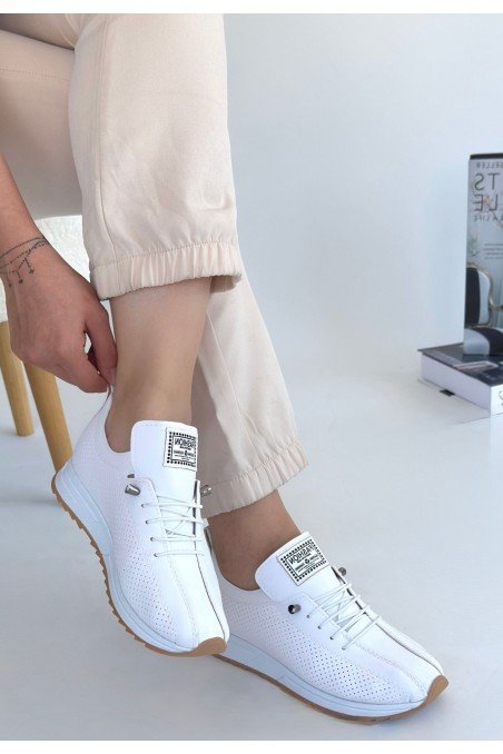 Fiert Beyaz Cilt Bağcıklı Spor Ayakkabı