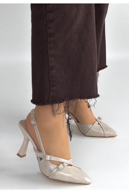 Tetti Bej Rugan Topuklu Ayakkabı