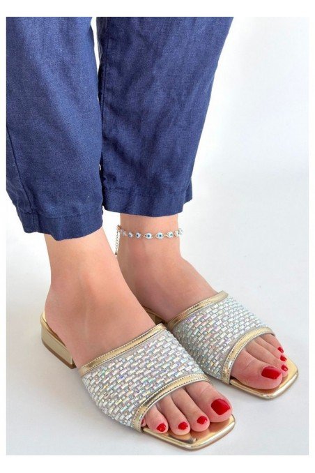 Ortu Gold Cilt İşlemeli Terlik