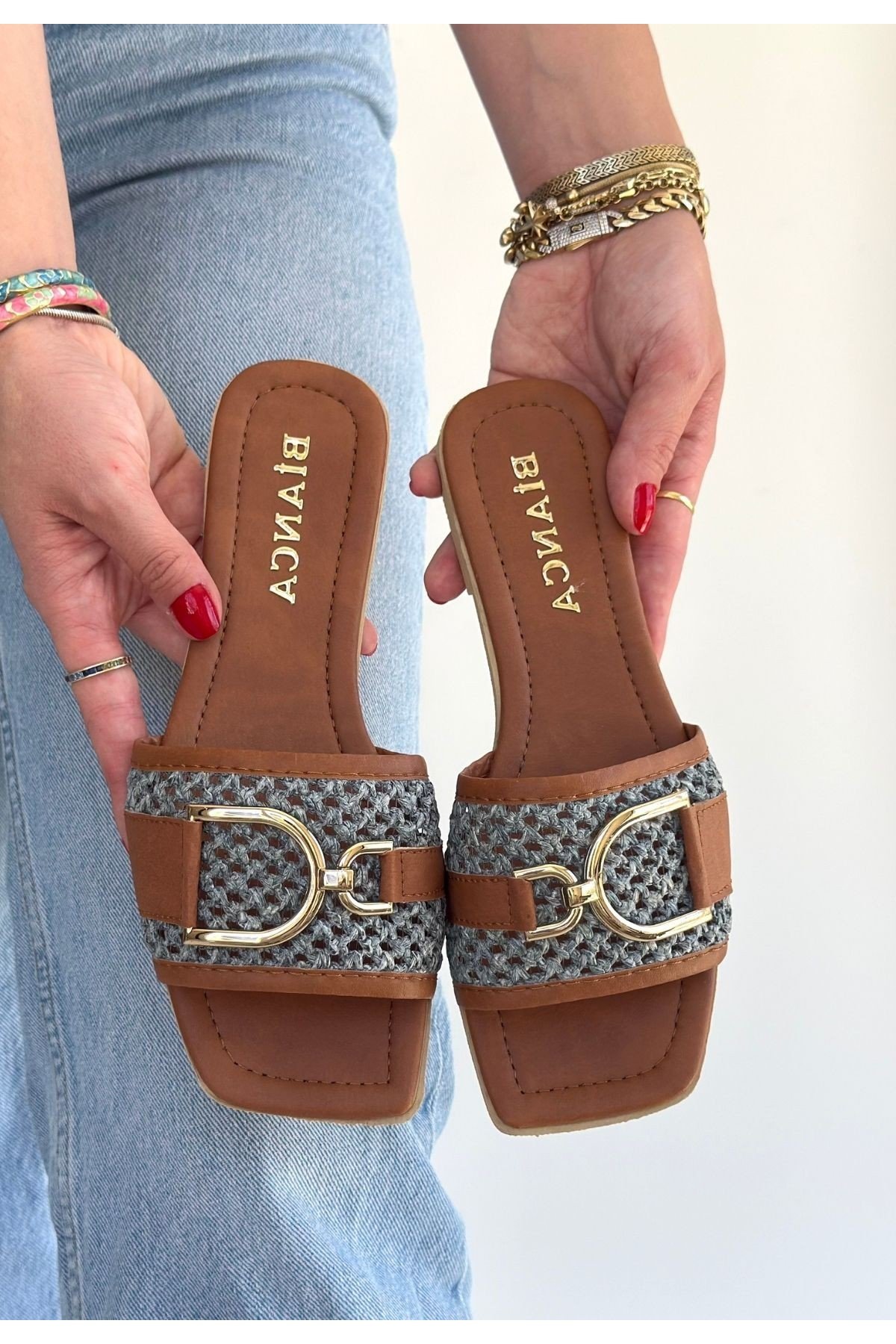 Pıer Siyah Cilt Terlik