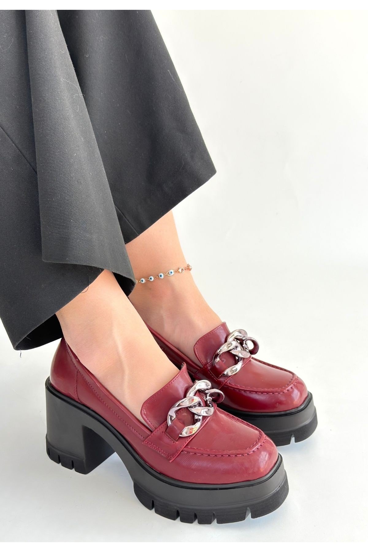 Winar Siyah Cilt Doldu Topuk Ayakkabı