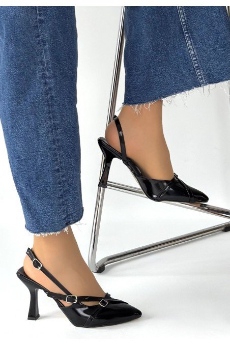 Tetti Siyah Rugan Topuklu Ayakkabı
