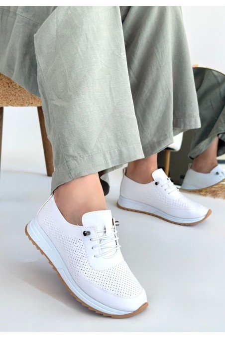 Kadın Sneaker Beyaz Cilt Bağcıklı Günlük Spor Ayakkabı