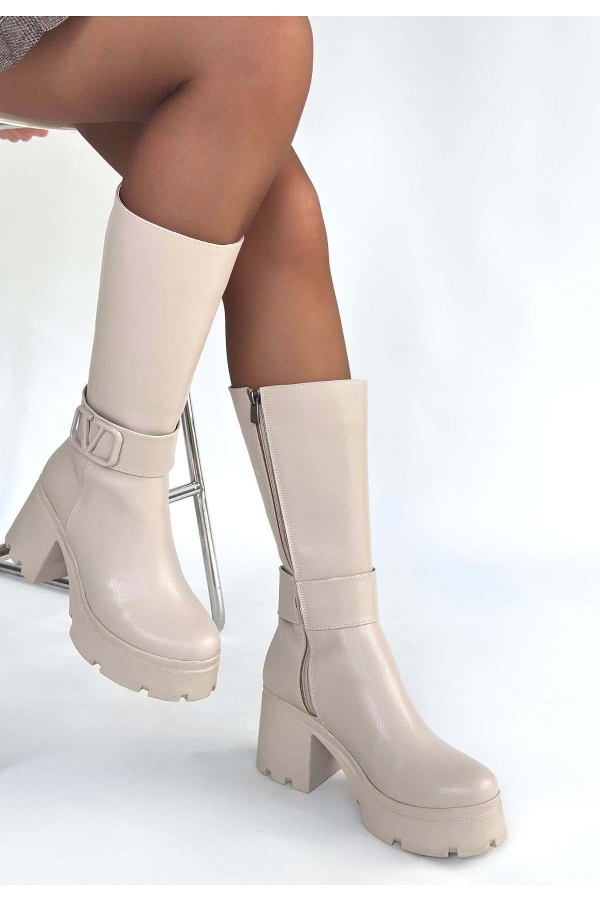 Kadın Topuklu Çizme Bej Cilt Uzun Çizme Şık Kış