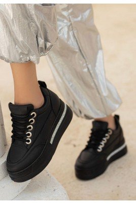 Kadın Sneaker Siyah Cilt Bağcıklı Günlük Spor Ayakkabı