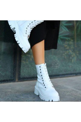 Flona Beyaz Cilt Bağcıklı Bot