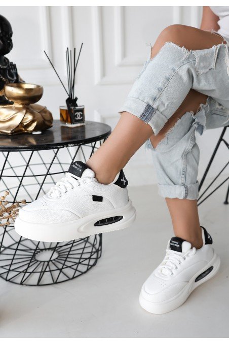 Kadın Sneaker Siyah Cilt Bağcıklı Günlük Spor Ayakkabı