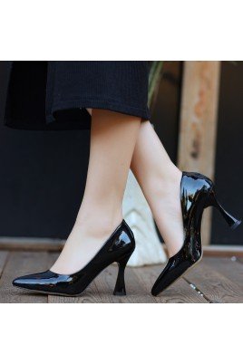 Kadın Stiletto Topuklu Ayakkabı Siyah Rugan Şık İnce Topuk Abiye Gece