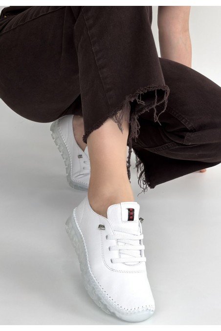 Kadın Sneaker Beyaz Deri Bağcıklı Günlük Spor Ayakkabı