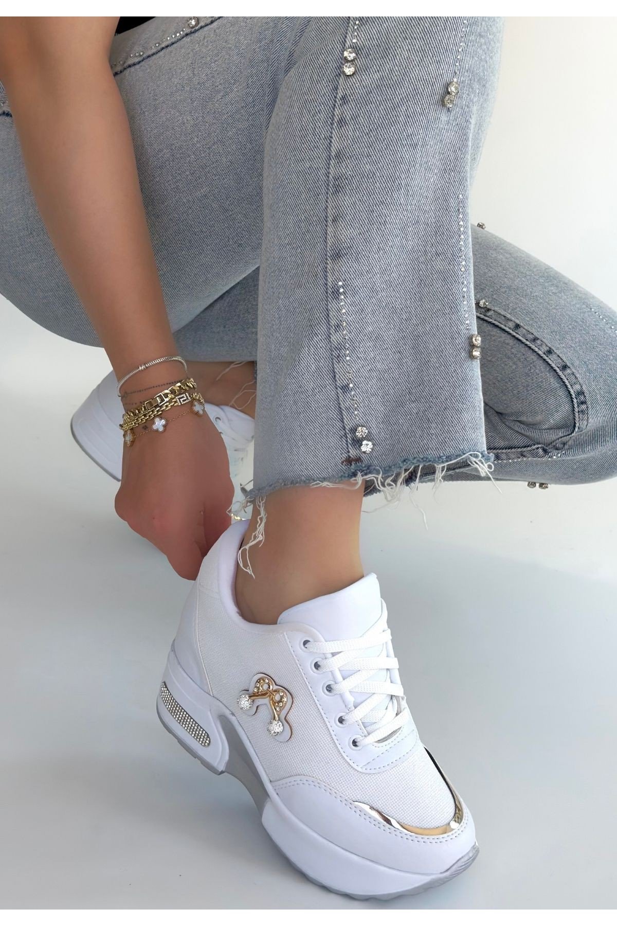 Kadın Sneaker Beyaz Cilt Bağcıklı Günlük Spor Ayakkabı Simli