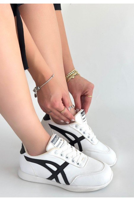 Kadın Sneaker Siyah Cilt Bağcıklı Günlük Spor Ayakkabı