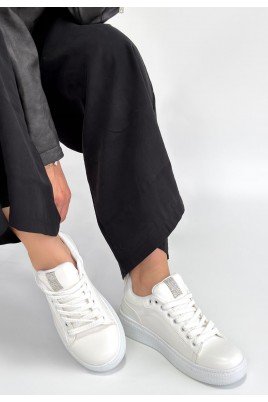 Kadın Sneaker Beyaz Cilt Bağcıklı Günlük Spor Ayakkabı
