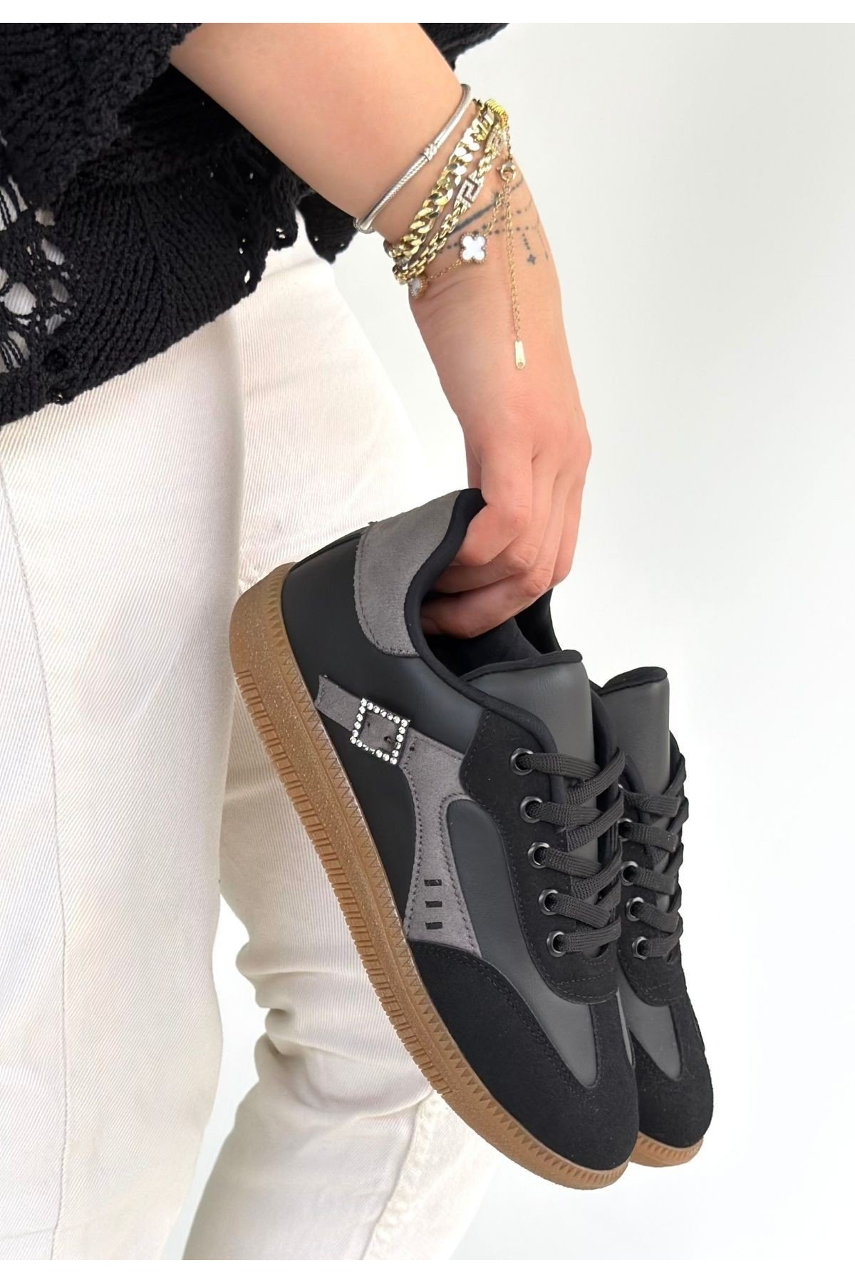 Kadın Sneaker Siyah Cilt Bağcıklı Günlük Spor Ayakkabı