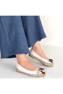 Ilwe Beyaz Cilt Babet Ayakkabı