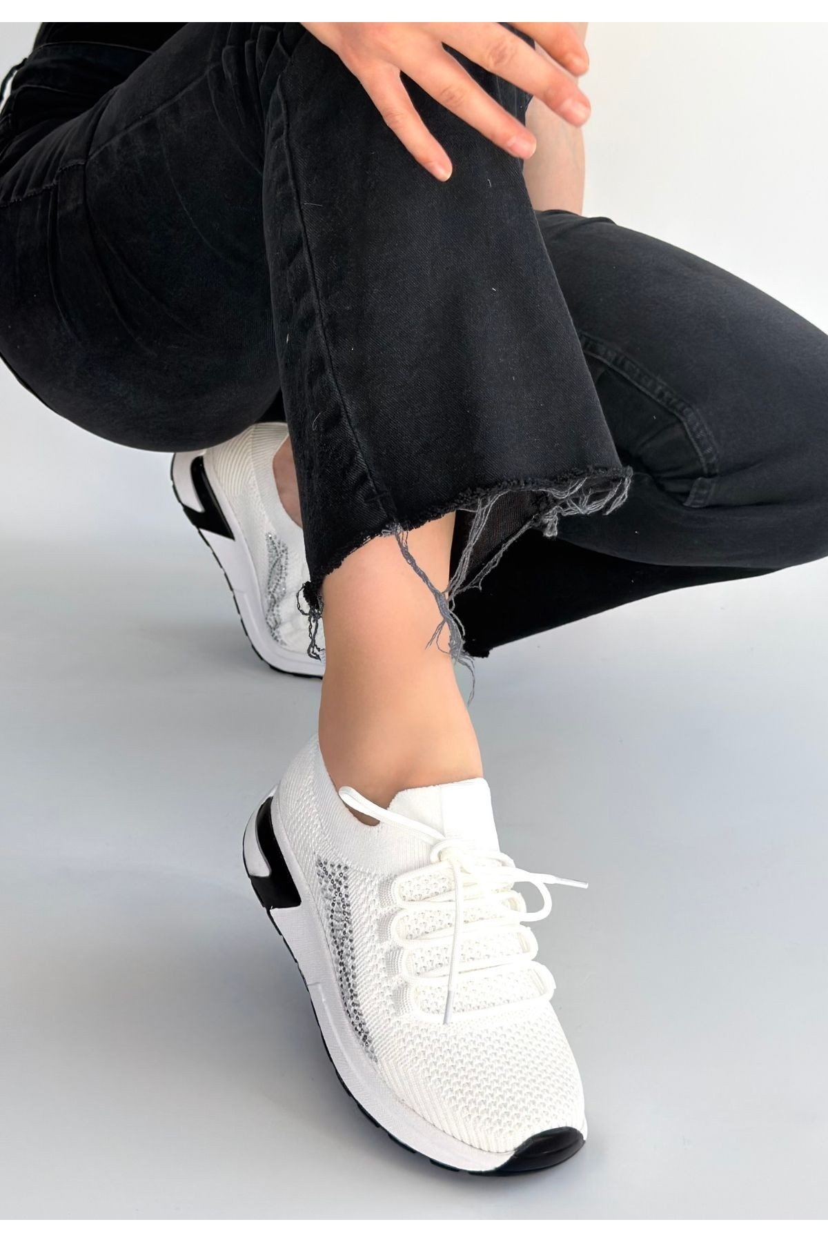 Kadın Sneaker Beyaz Triko Bağcıklı Günlük Spor Ayakkabı Kadın Sneaker Beyaz Triko Bağcıklı Günlük Spor Ayakkabı