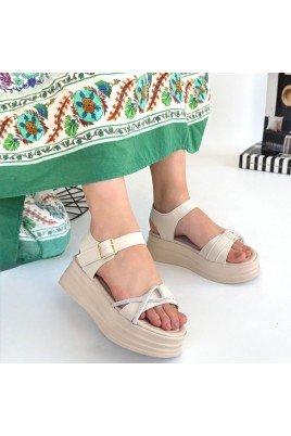 Kadın Sandalet Bej Cilt Kemerli Yazlık Günlük Rahat Taban